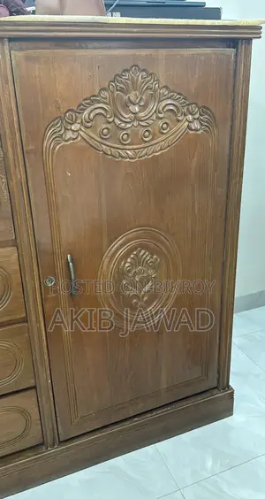 Teak wood wardrobe, selling because I will buy a new one