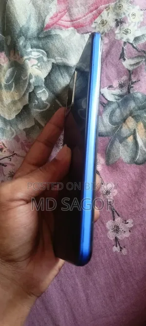 Vivo Y21 64 GB Blue