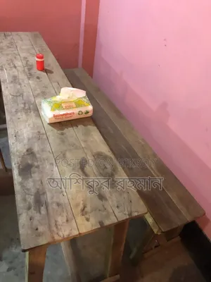 Table, 3 pieces large bench 1 piece small 2 pieces