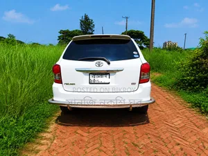 Toyota Axio 2010 White