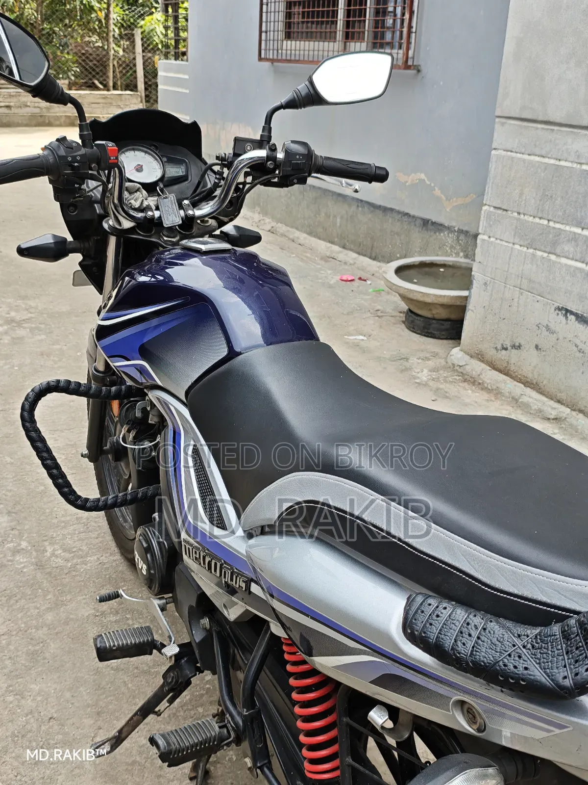 TVS Metro Plus 2023 Blue