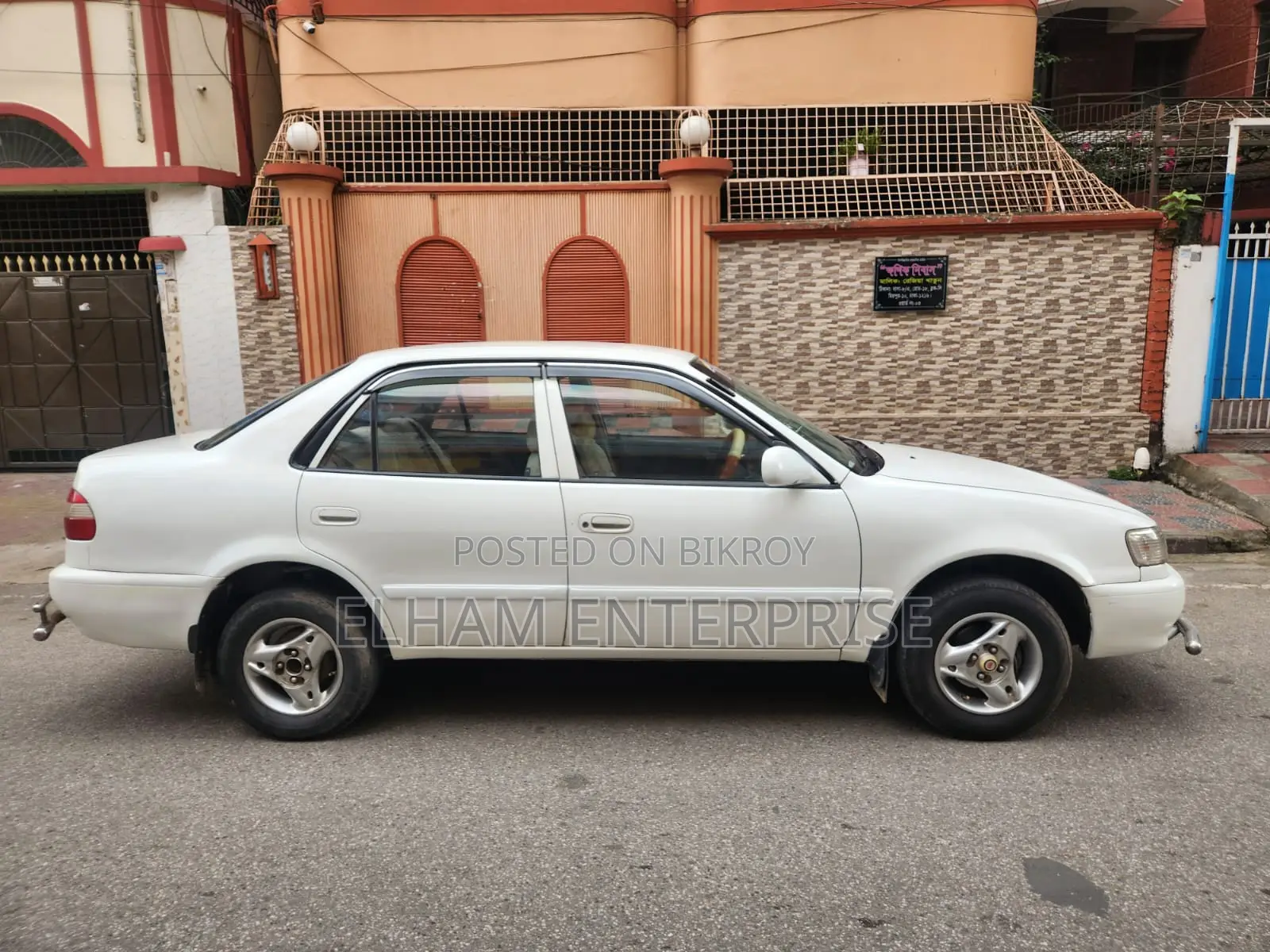 টয়োটা করোলা ১.৬ সেডান ১৯৯৭ সাদা