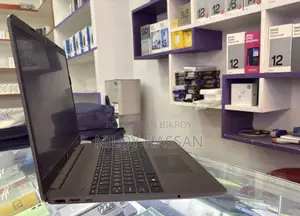 Laptop HP 250 G8 8GB Intel Core i3 SSD 128GB