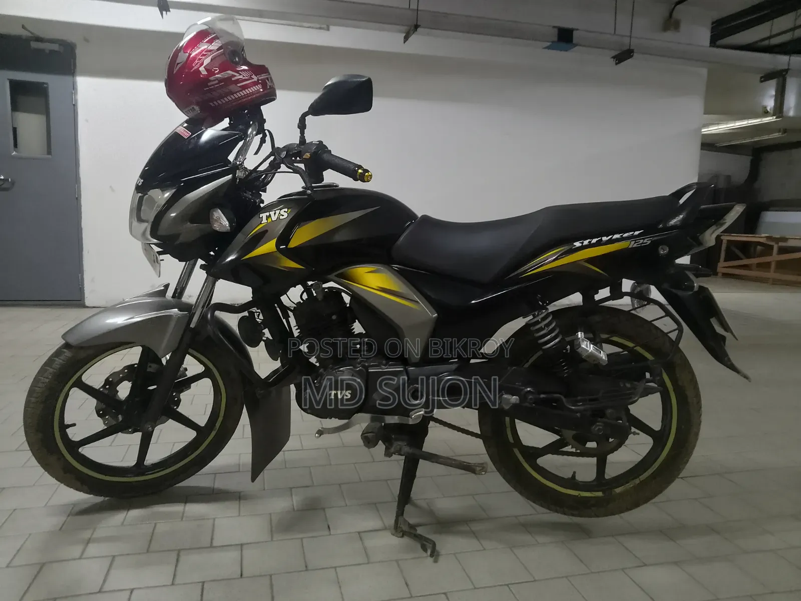 TVS Stryker 125 2019 Yellow