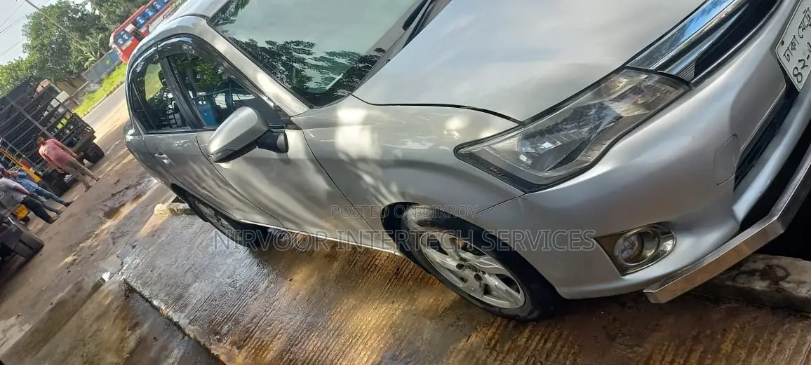 Toyota Axio 2013 Silver