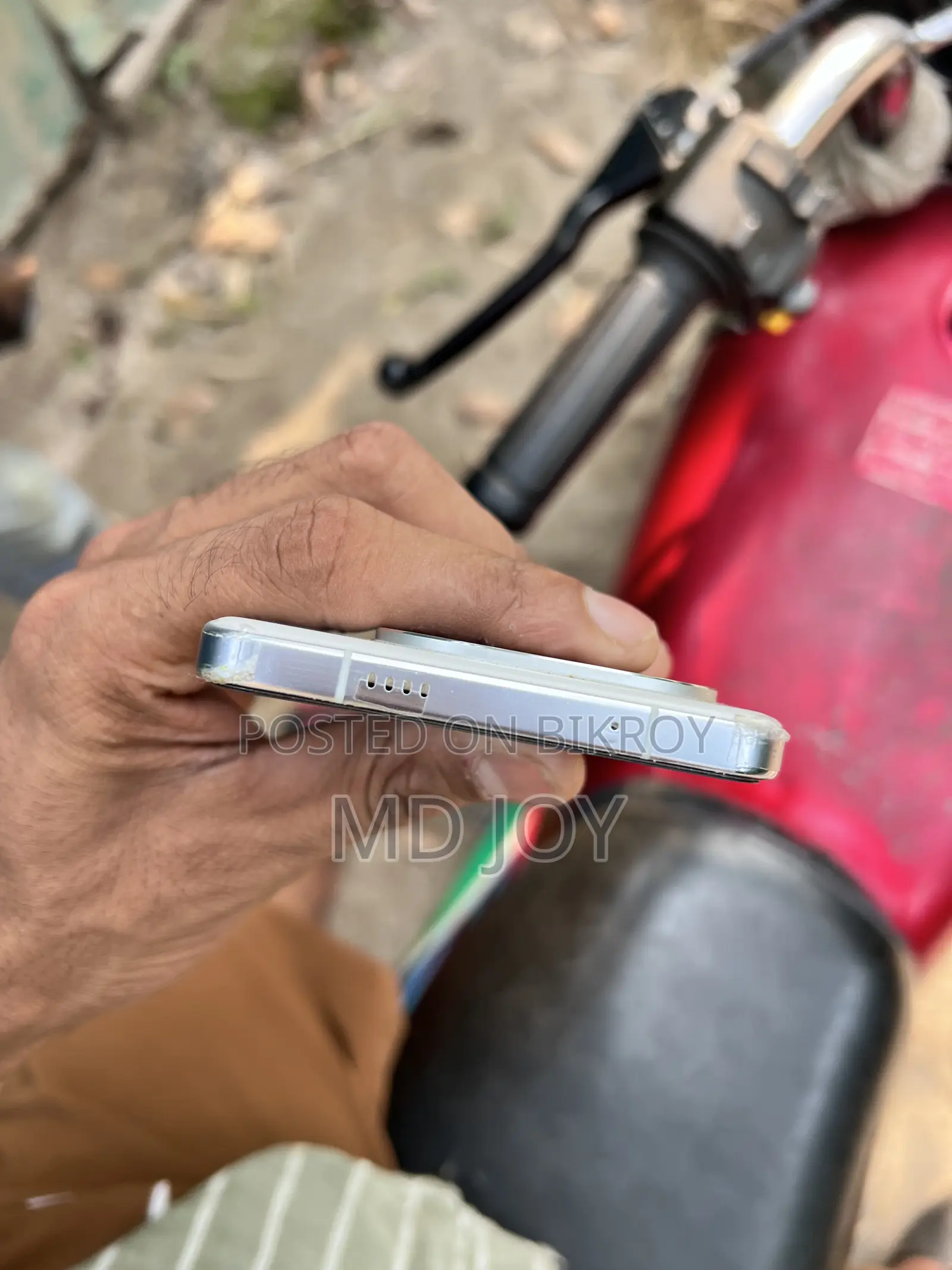 iQOO 13 256 GB White