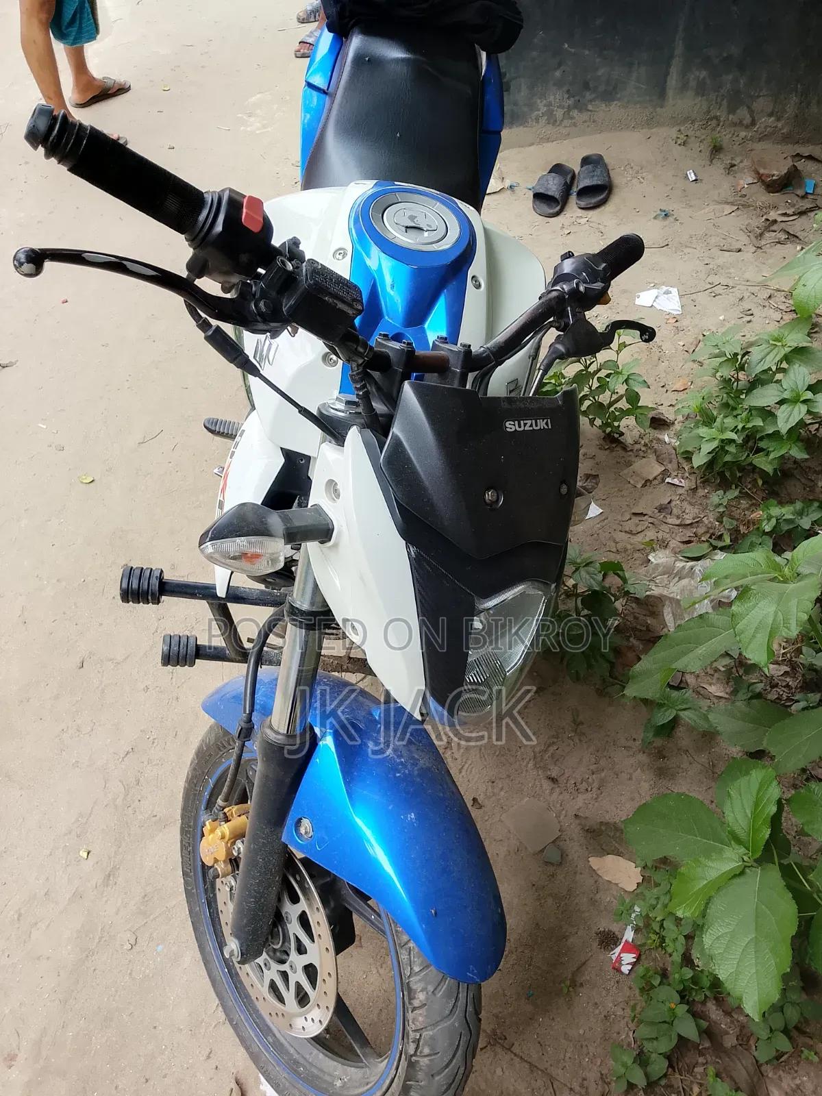 Suzuki Gixxer Monotone 2016 White