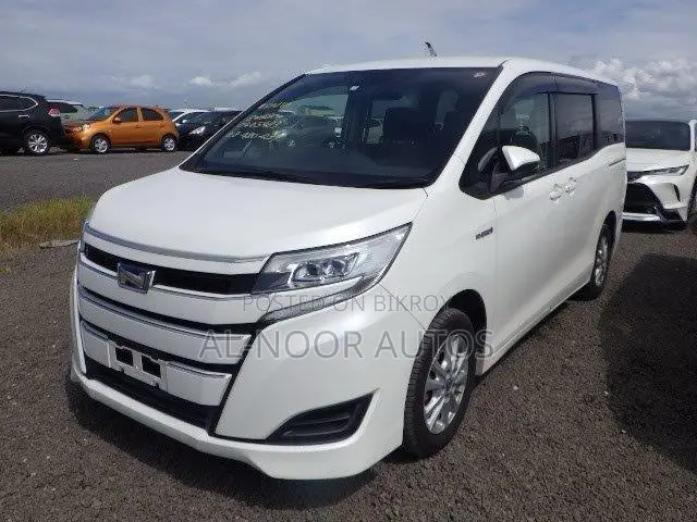 Toyota Noah 2021 Pearl