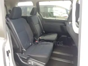 Toyota Noah 2021 Pearl