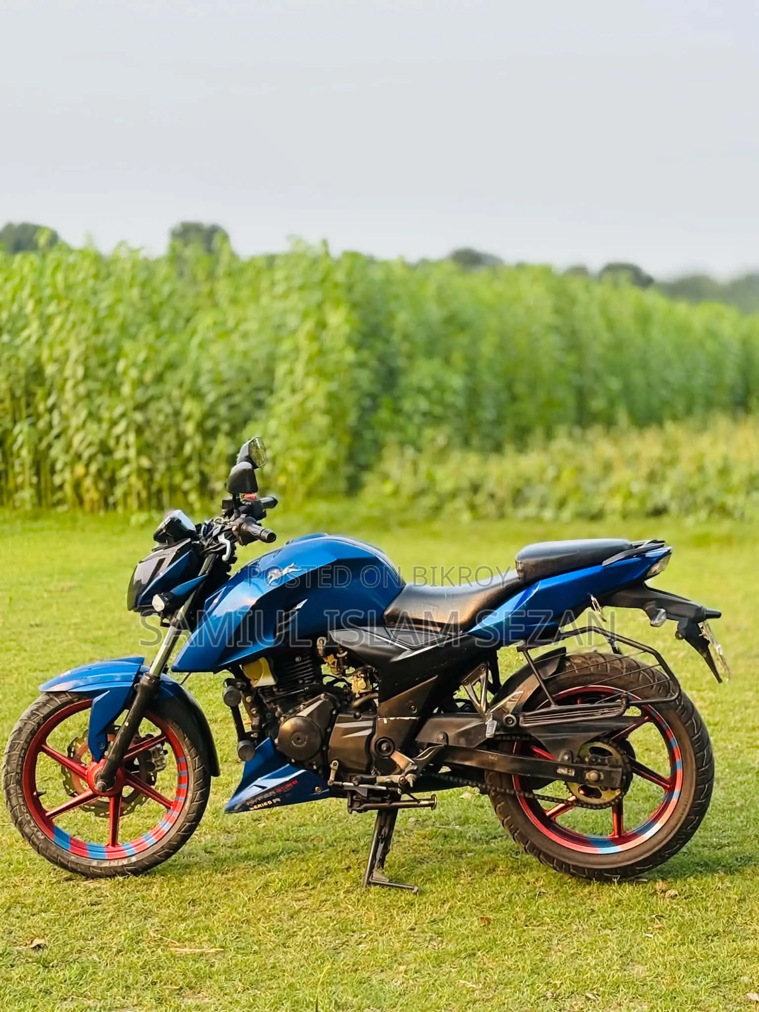 New TVS Apache 160 4V 2019 Blue