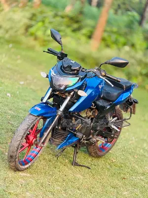 New TVS Apache 160 4V 2019 Blue