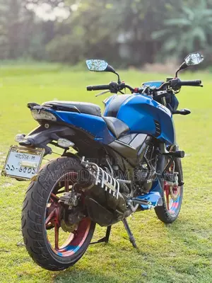 New TVS Apache 160 4V 2019 Blue