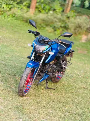 New TVS Apache 160 4V 2019 Blue