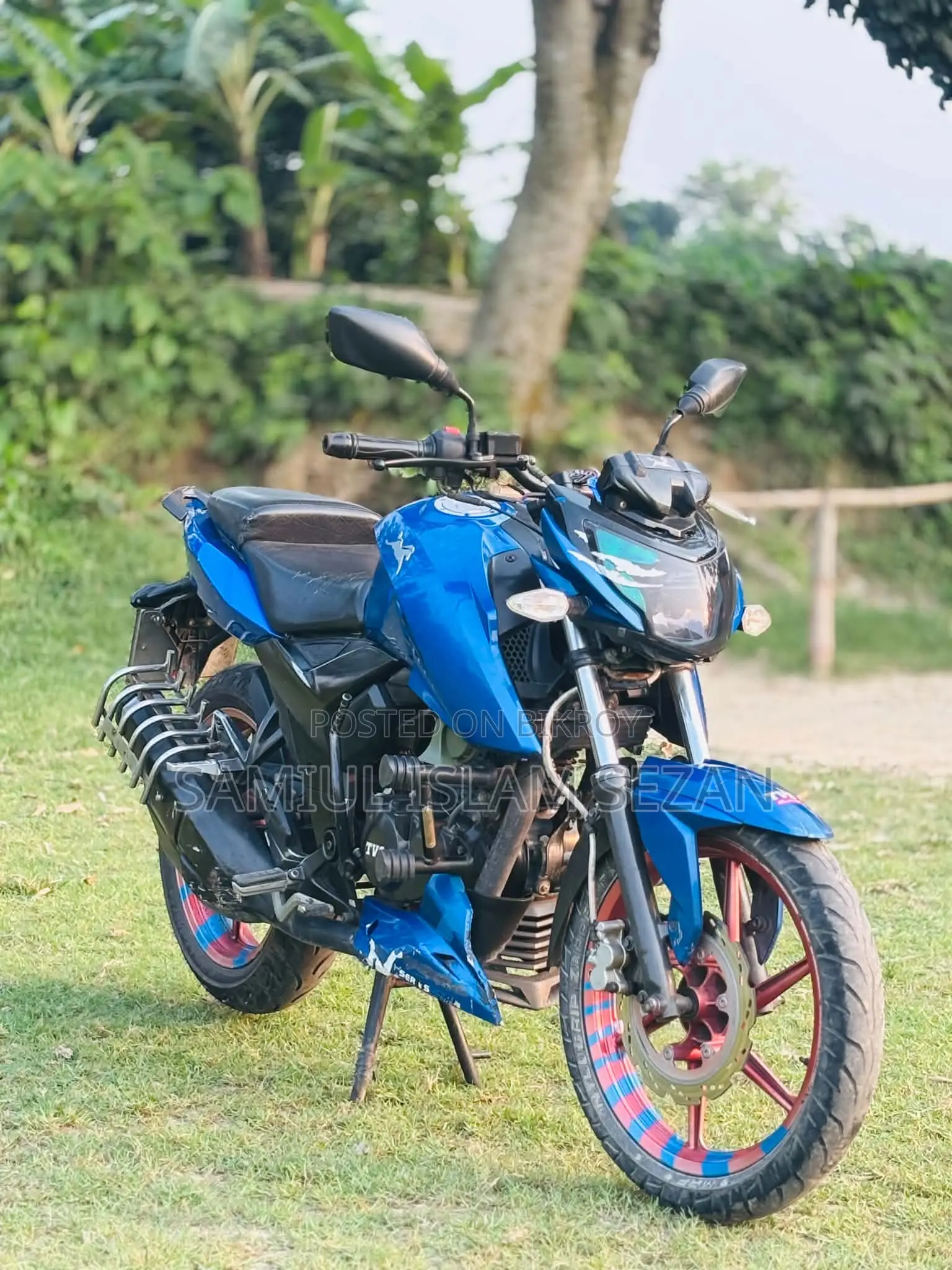 New TVS Apache 160 4V 2019 Blue