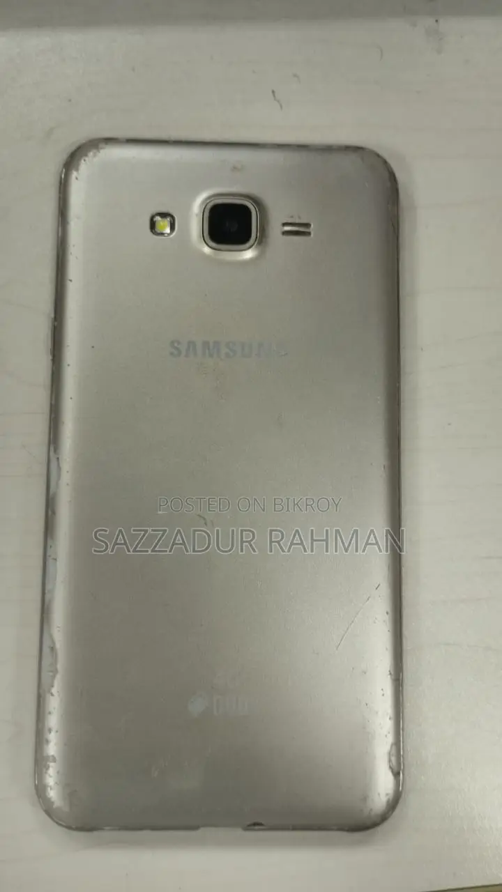 Samsung Galaxy J7 16 GB Gold