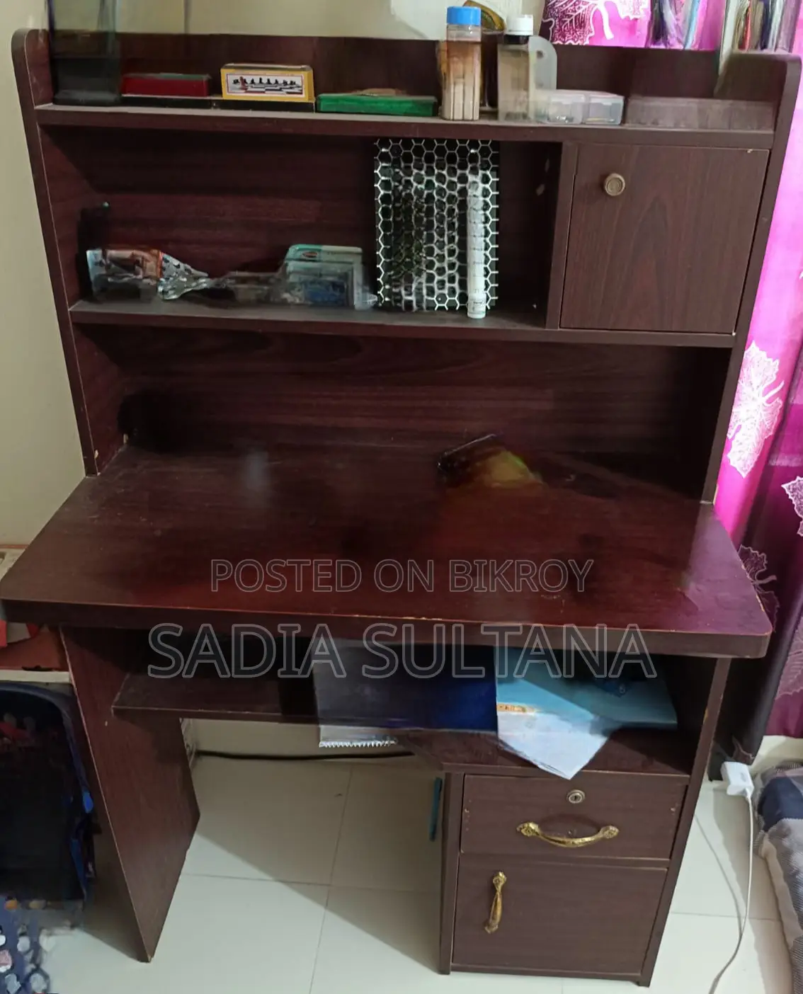 Reading Table
