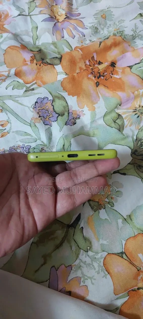 Motorola Moto G85 128 GB Yellow