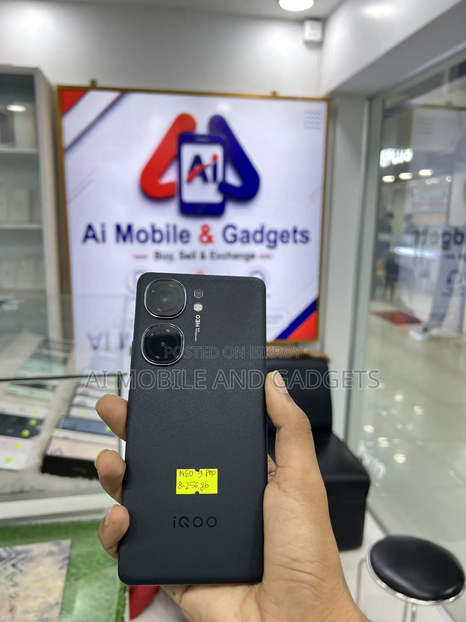 iQOO 256 GB Black