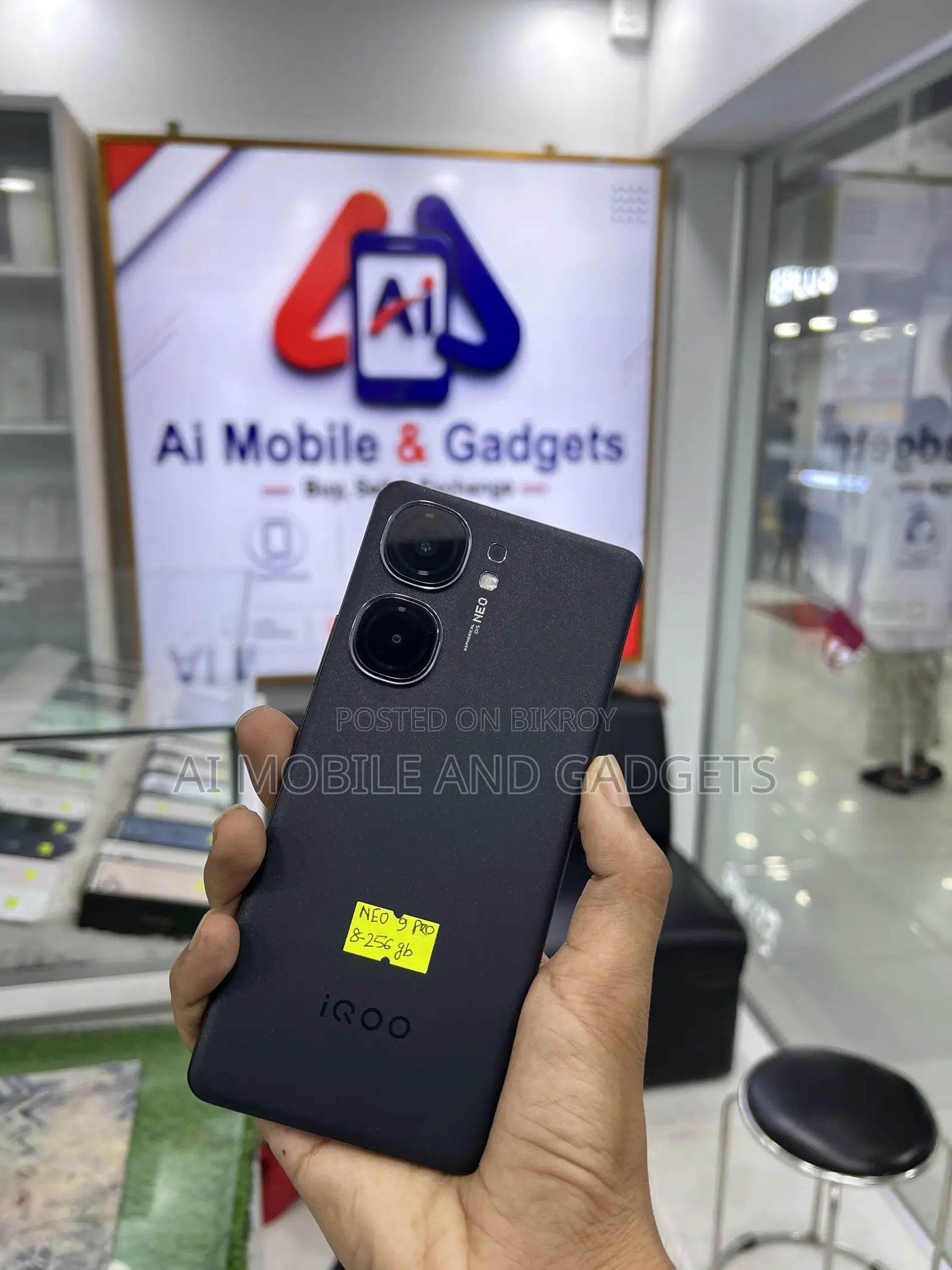 iQOO 256 GB Black