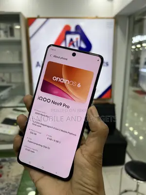 iQOO 256 GB Black