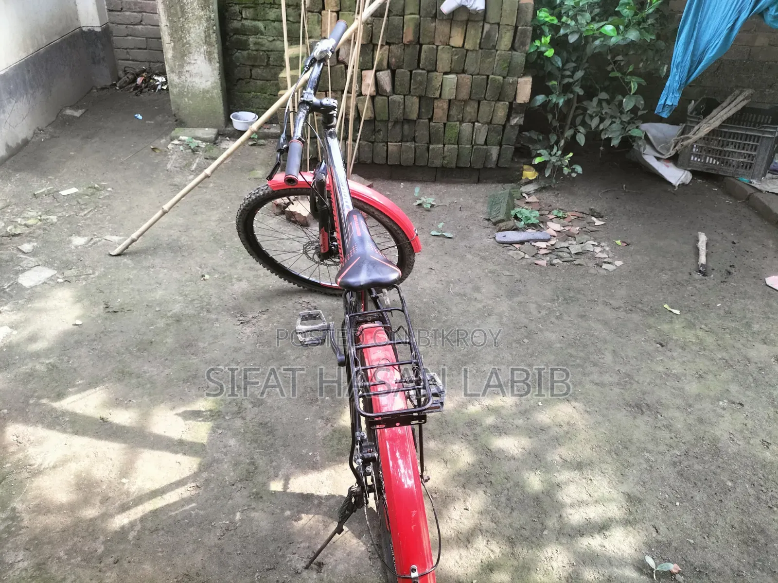 The bicycle is just like new, there are no problems with the bicycle, you come and check it