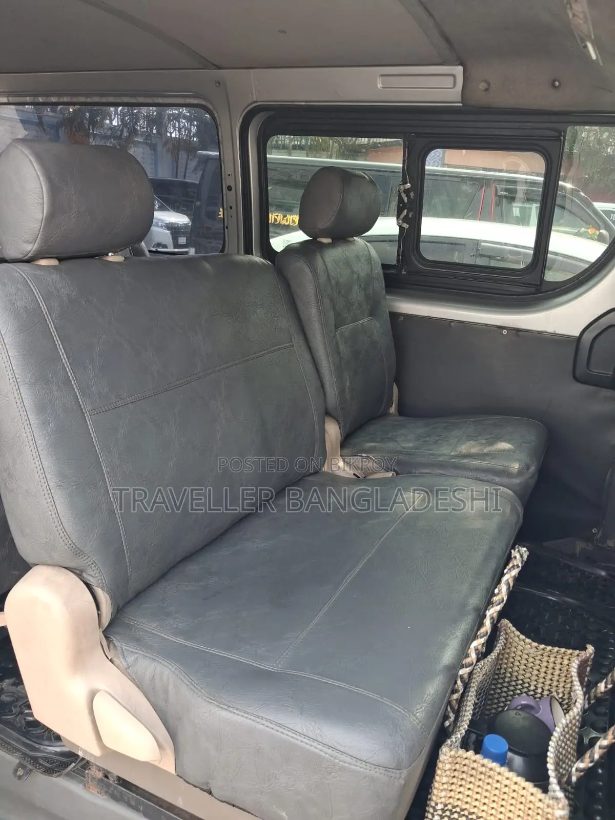 Toyota HiAce 2017 Silver