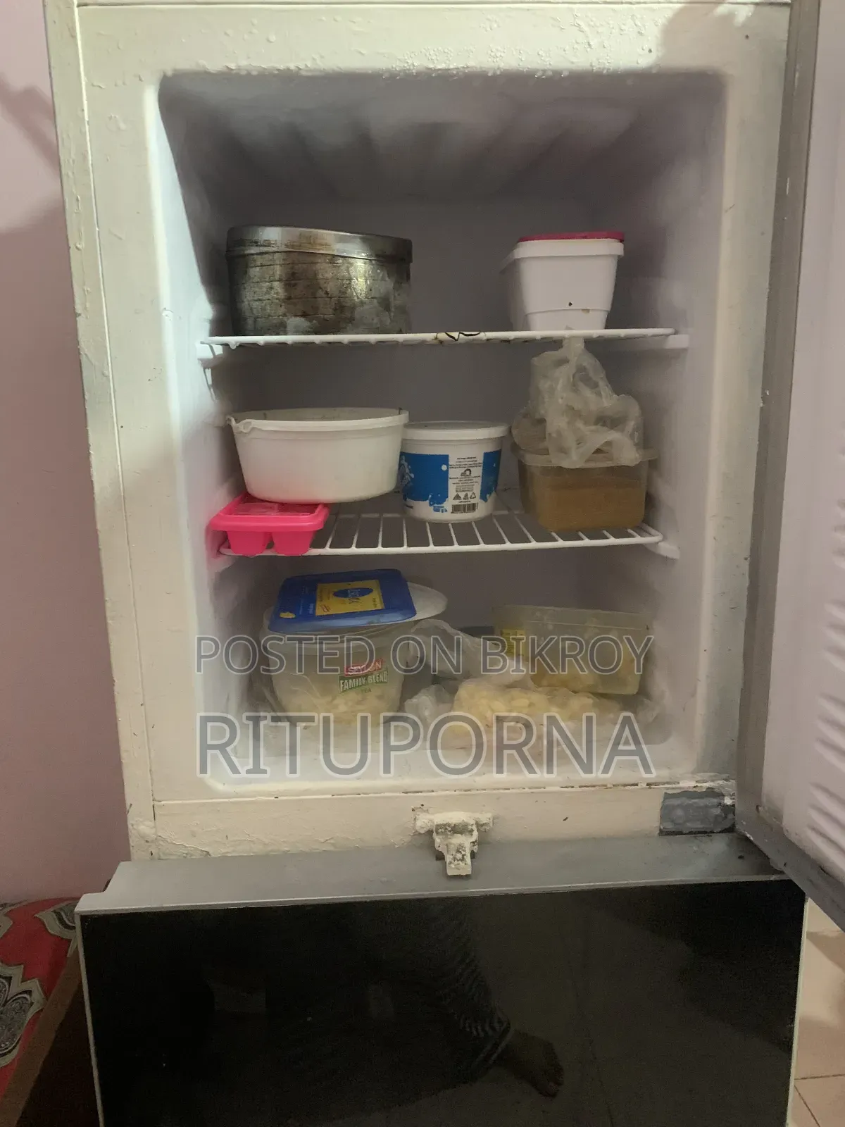 Refrigerator
