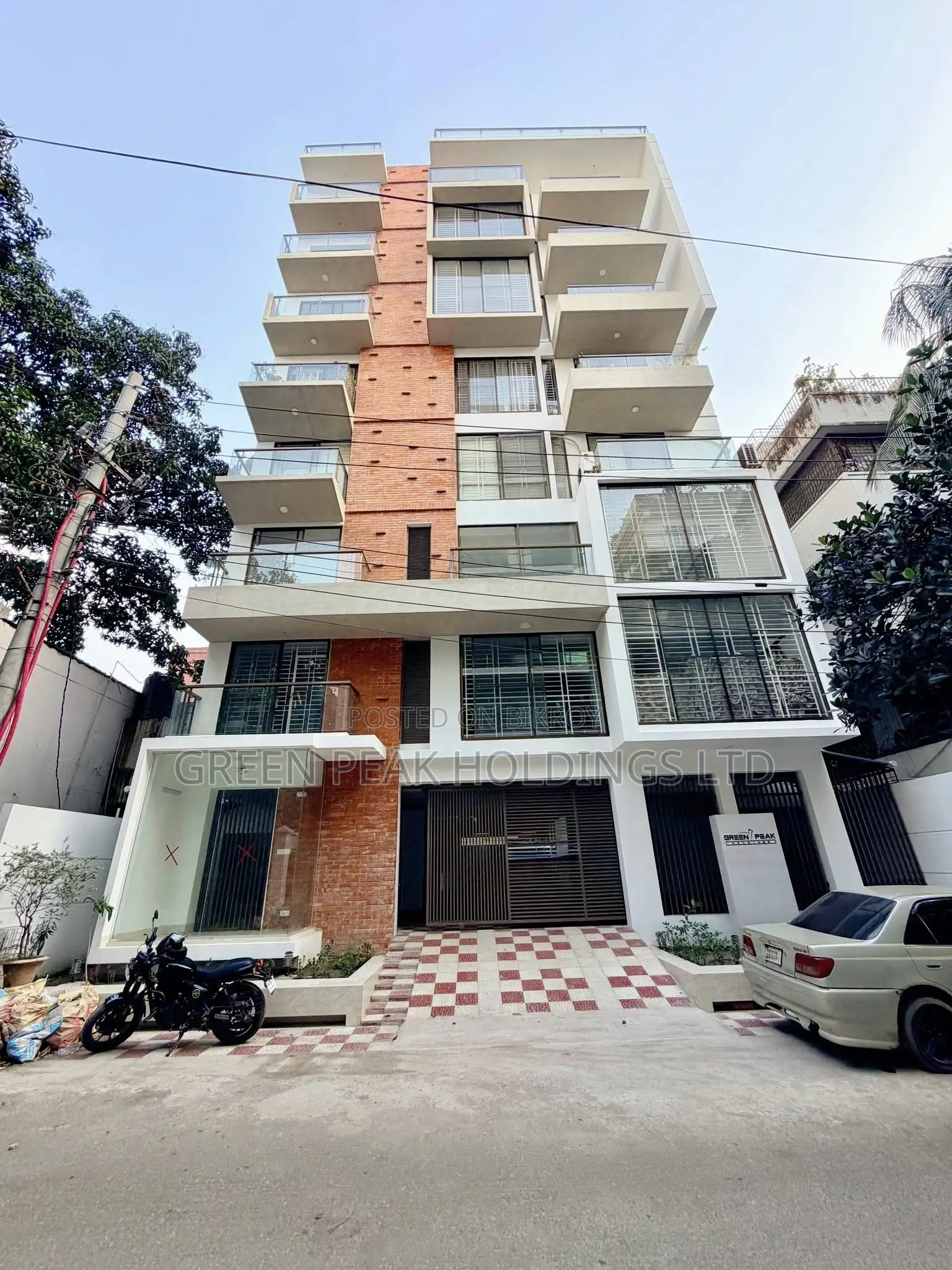 4-bedroom Apartment in Green Peak Holdings, Mohakhali DOHS for Sale
