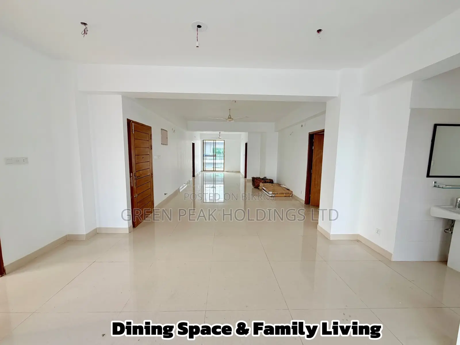 4-bedroom Apartment in Green Peak Holdings, Mohakhali DOHS for Sale