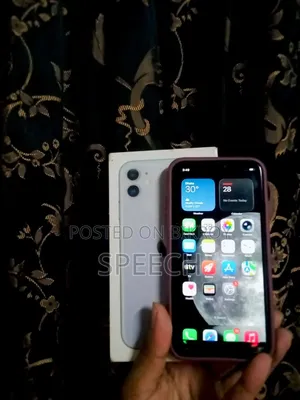 Apple iPhone 11 64 GB Purple