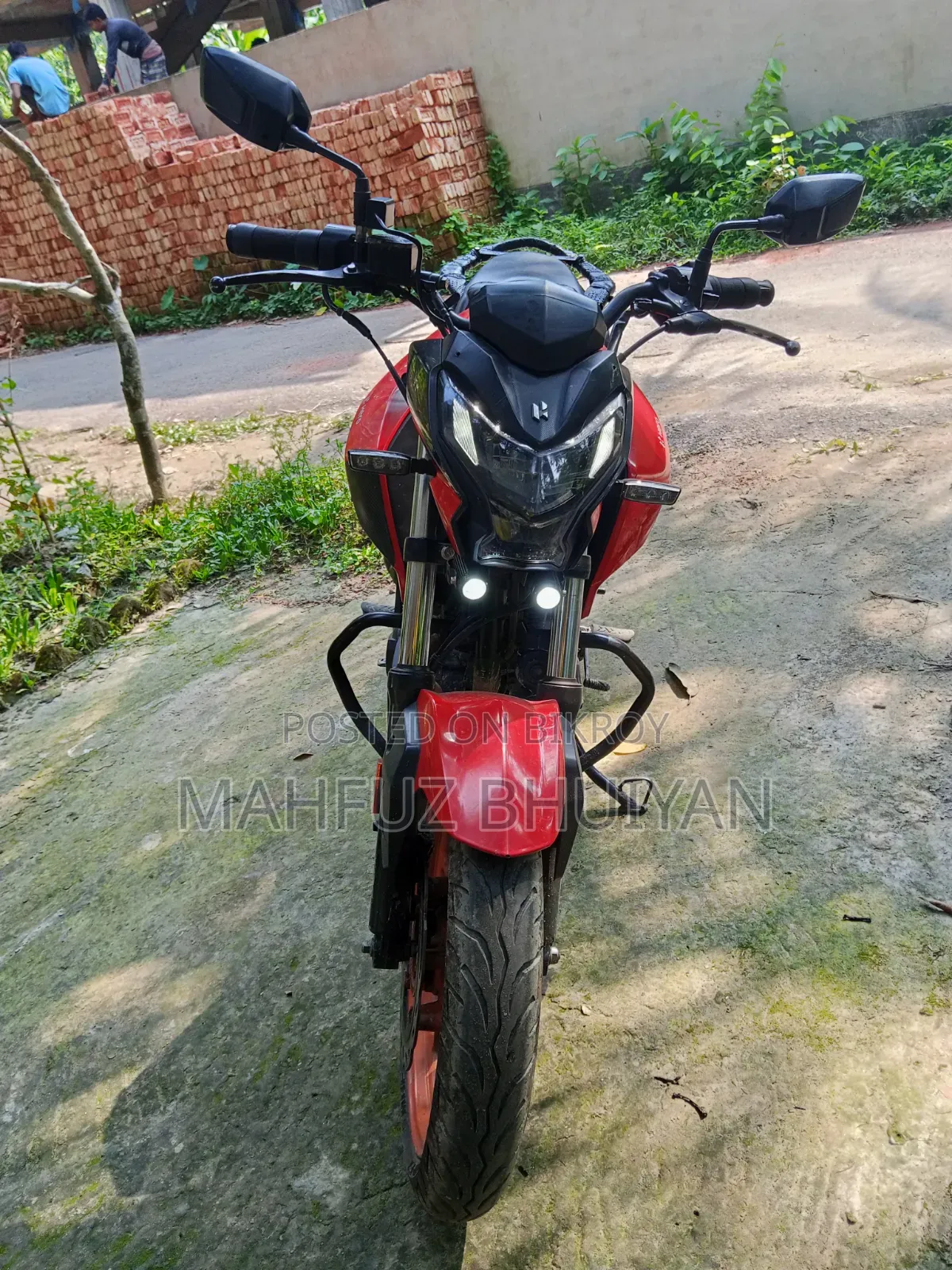 Hero Thriller 160R 2021 Red
