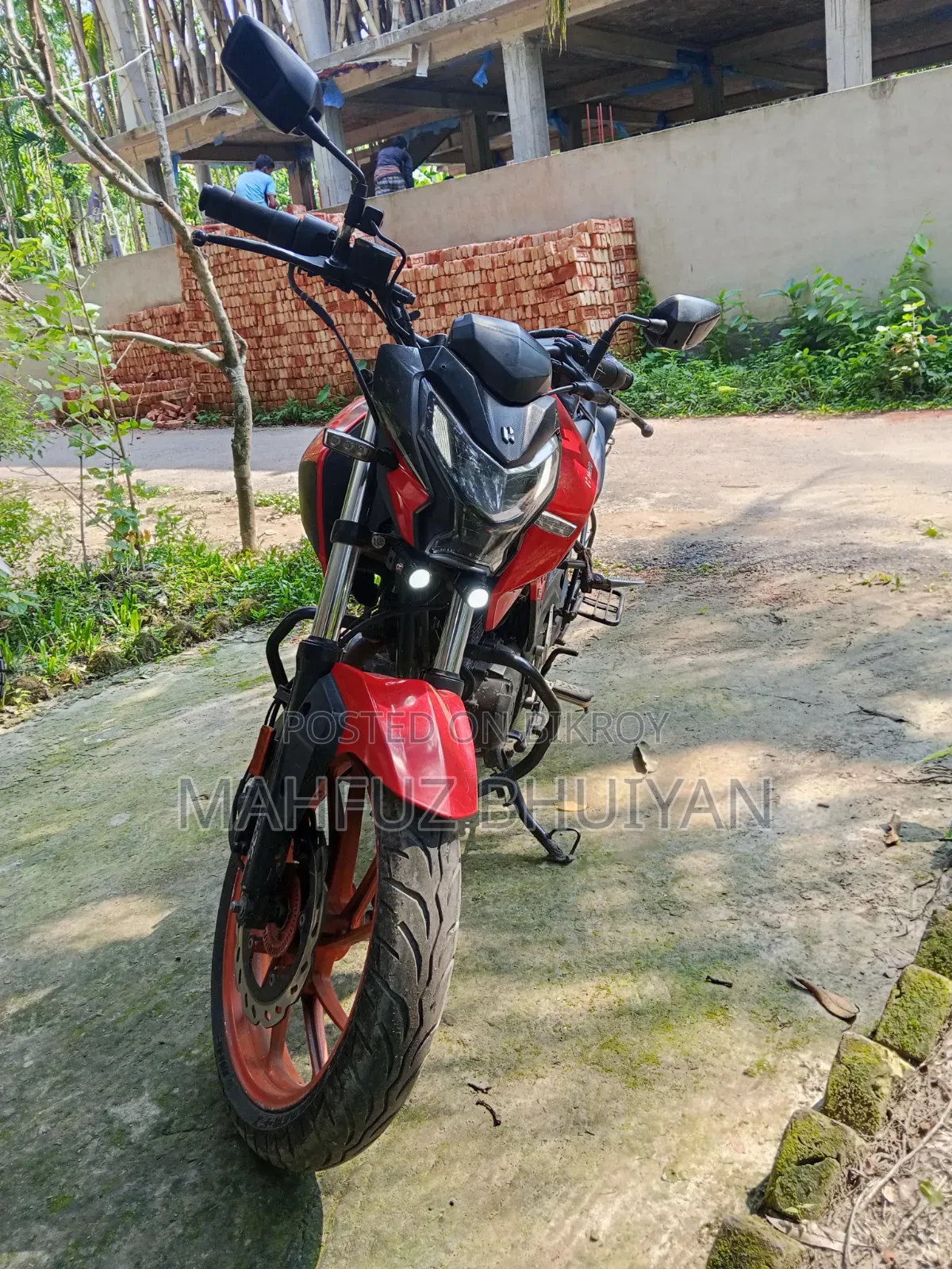 Hero Thriller 160R 2021 Red