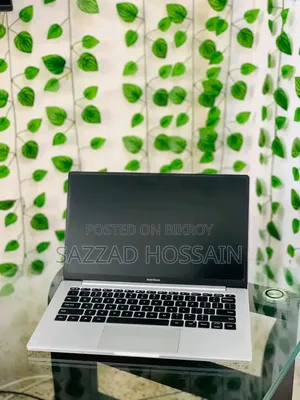 Laptop Xiaomi RedmiBook 13 8GB AMD Ryzen 5 SSD 256GB