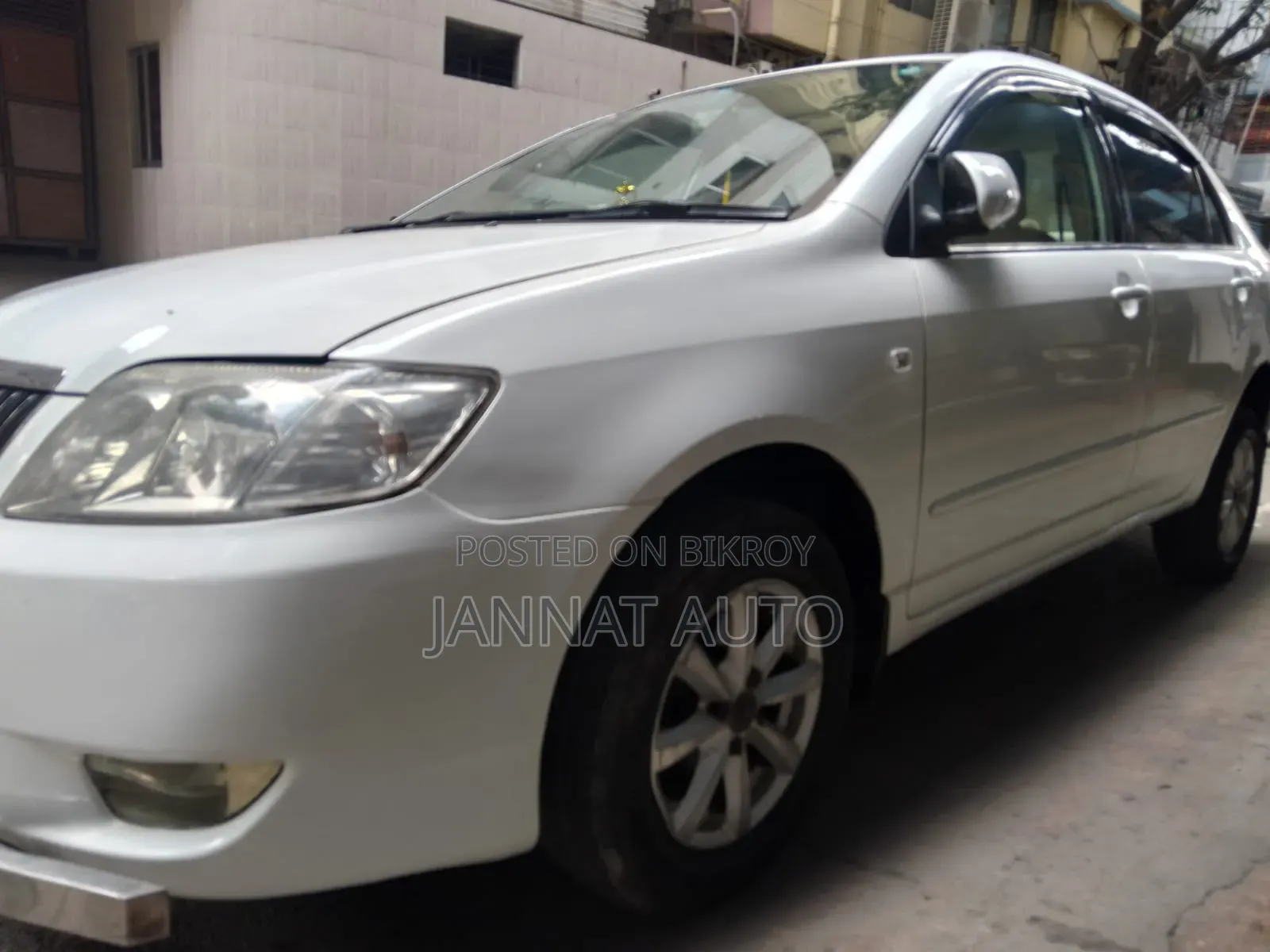 Toyota Corolla 2005 White