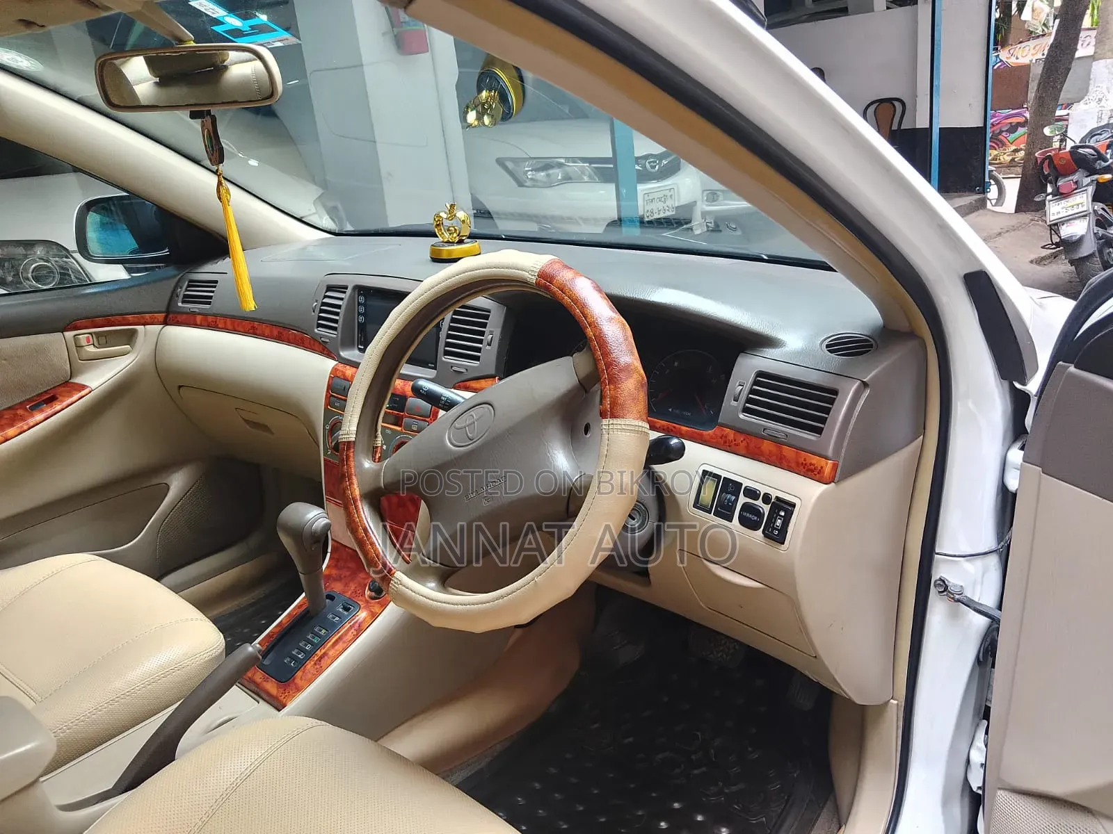 Toyota Corolla 2005 White
