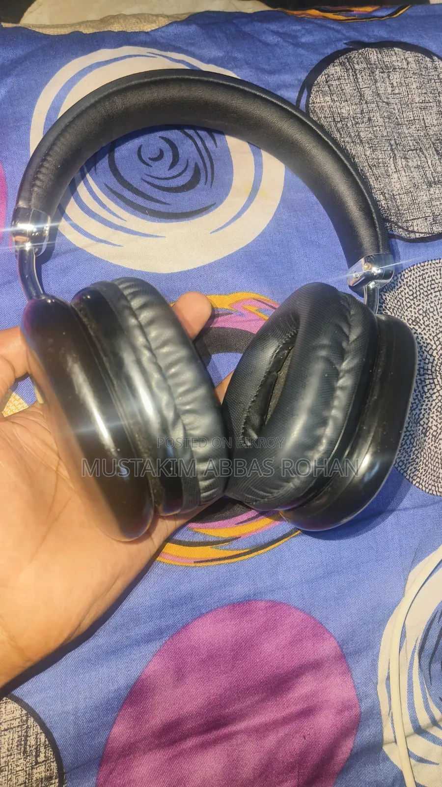 Headphone for sale