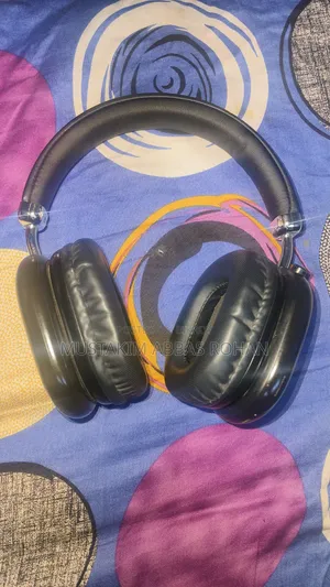 Headphone for sale