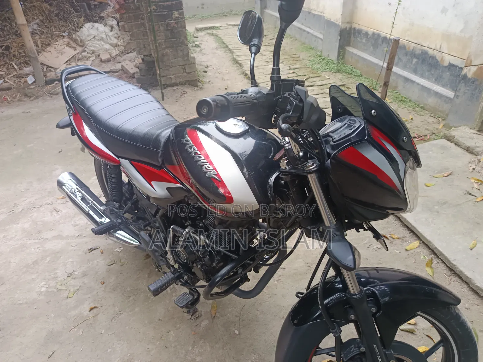 New Bajaj Discover 125 2021 Black