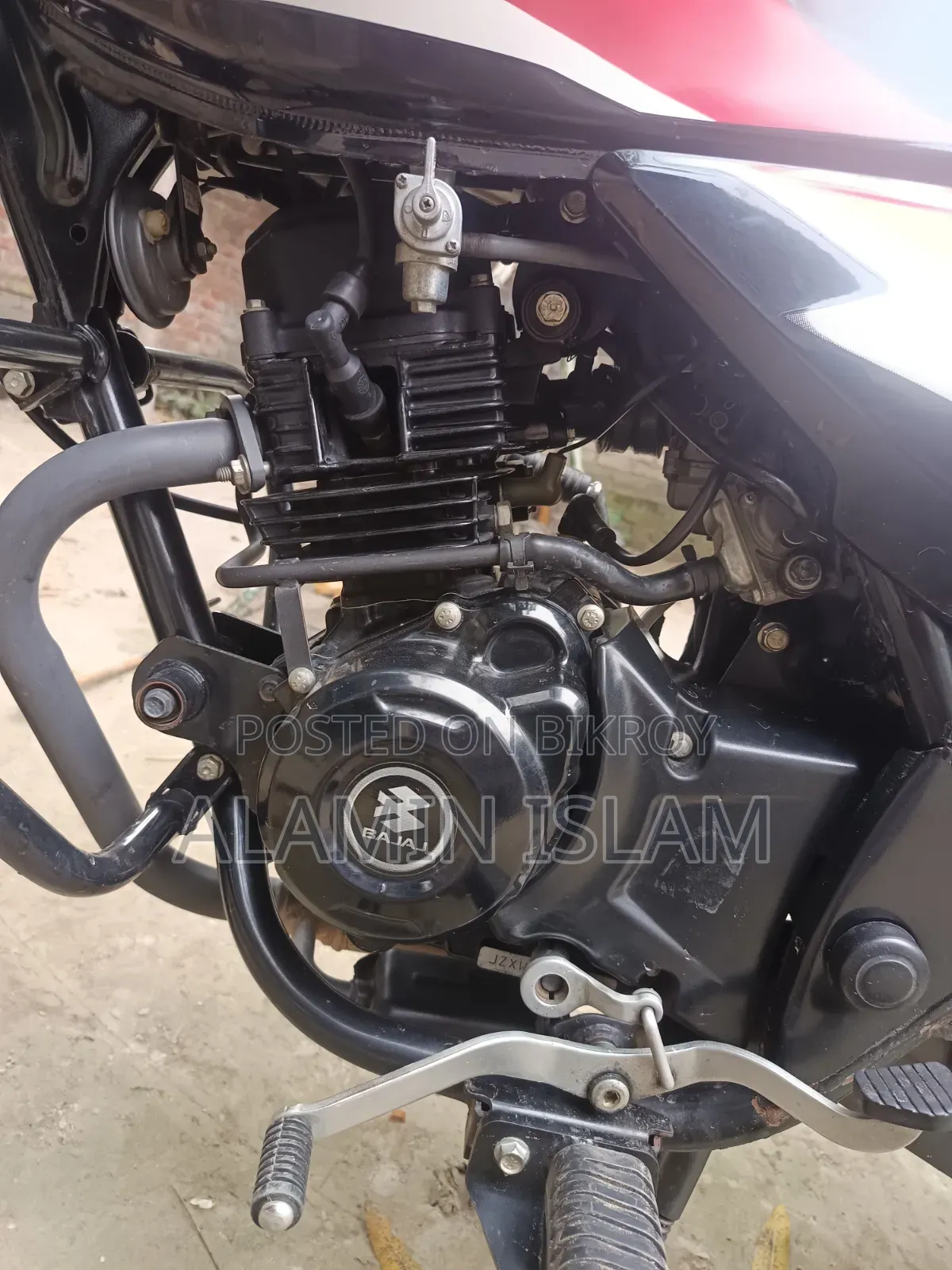 New Bajaj Discover 125 2021 Black