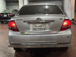 টয়োটা এক্সিও ২০১২ সিলভার