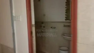 3-Bedroom House in Flat, New Market for Rent
