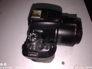 Canon 200D