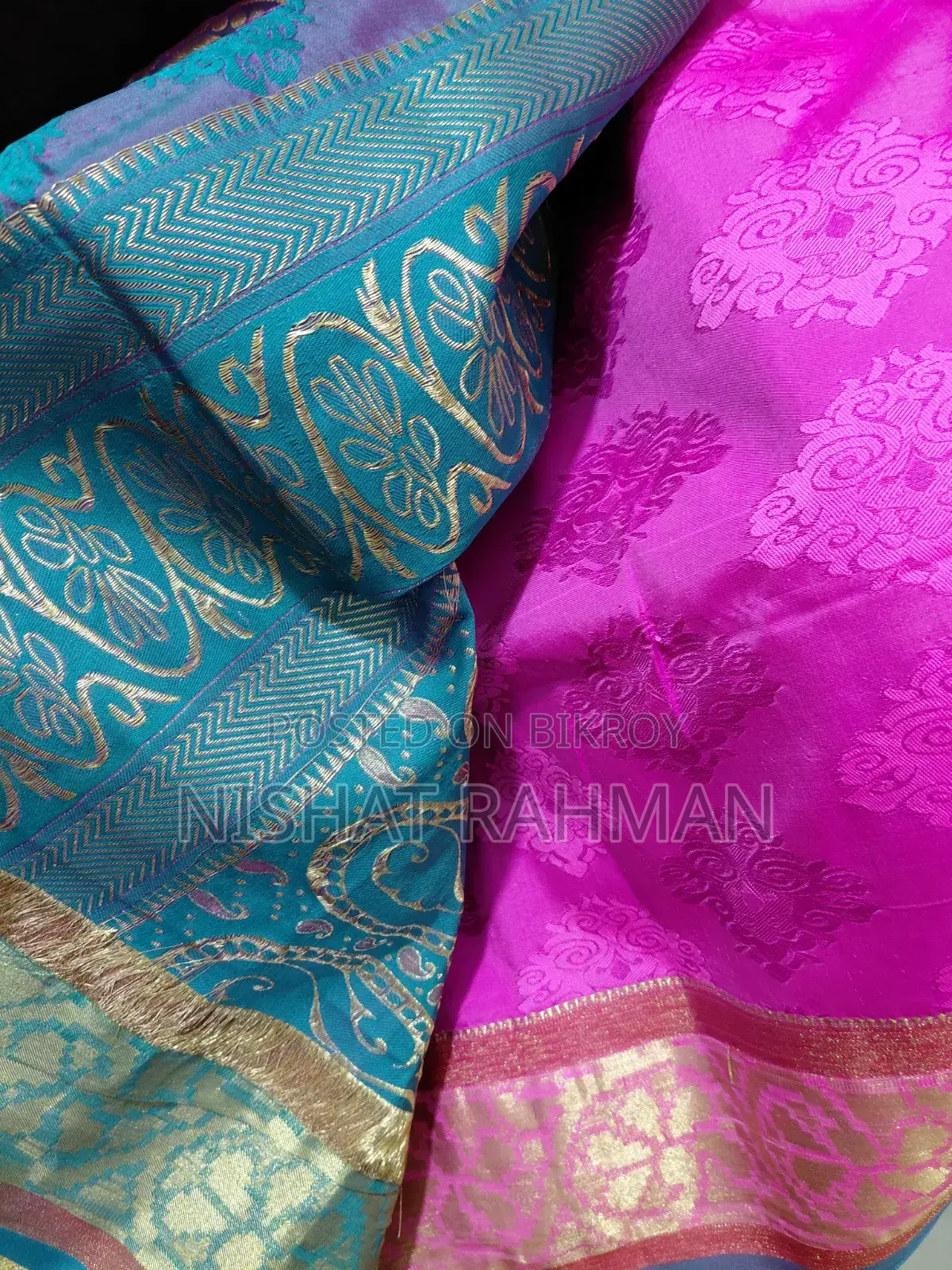 সুন্দর গোলাপি শাড়ি বিক্রির জন্য