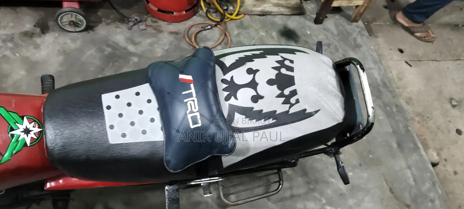 Bajaj Boxer 100 2009 Red