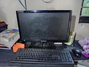 Desktop Computer 4GB HDD+SSD 128GB