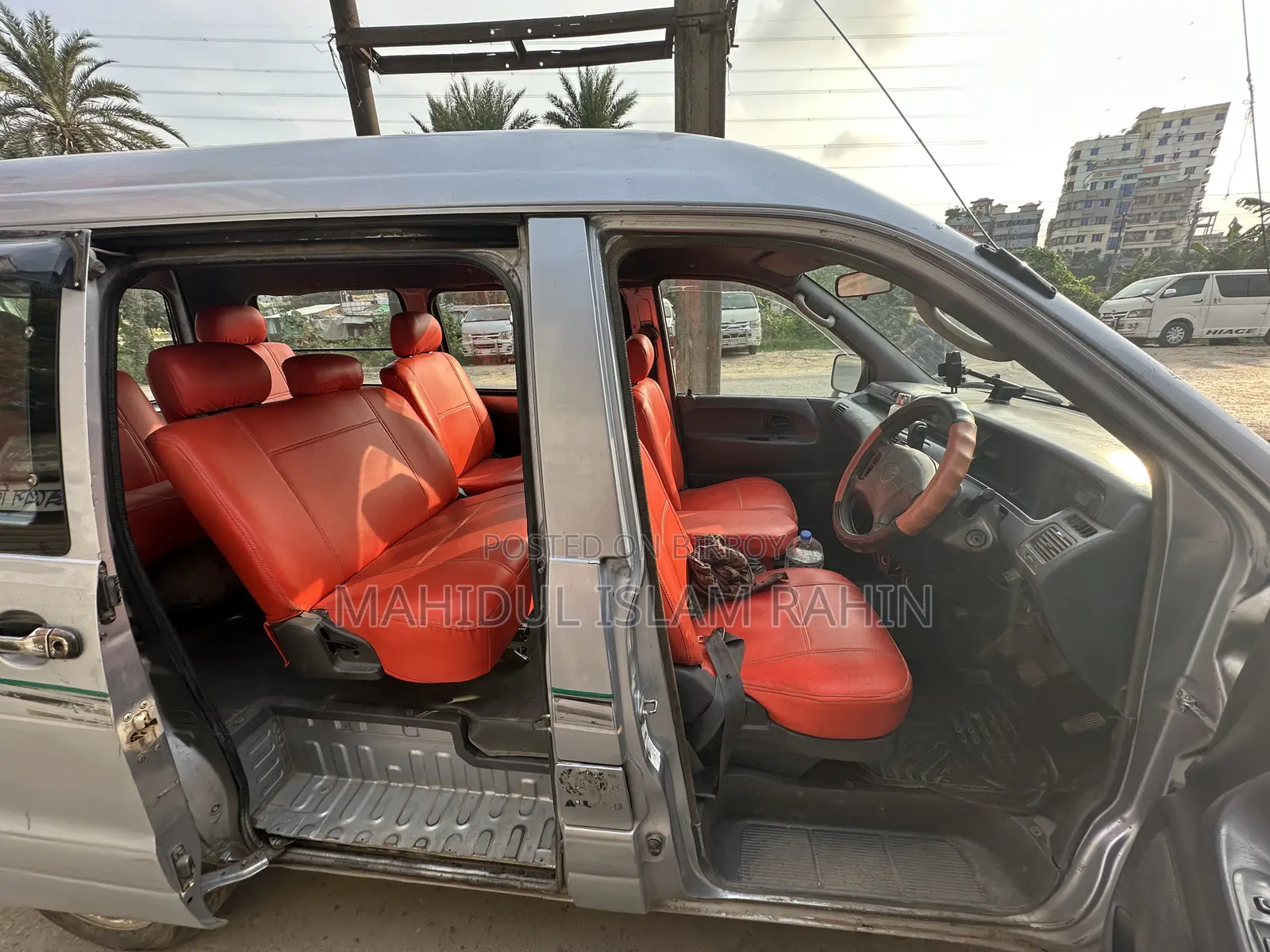 Toyota Noah 2.0 Front Wheel Drive (8 Seater) 2001 Silver