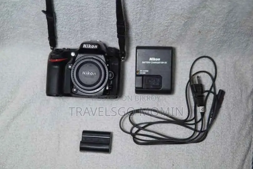 Nikon D-610 (Full Frame Body) Nikkor Lens 85mm f/1.8. Nearly Fresh