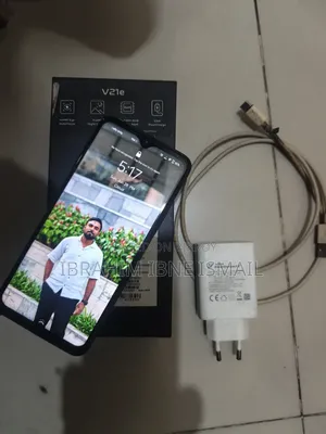 Vivo V21e 128 GB Blue