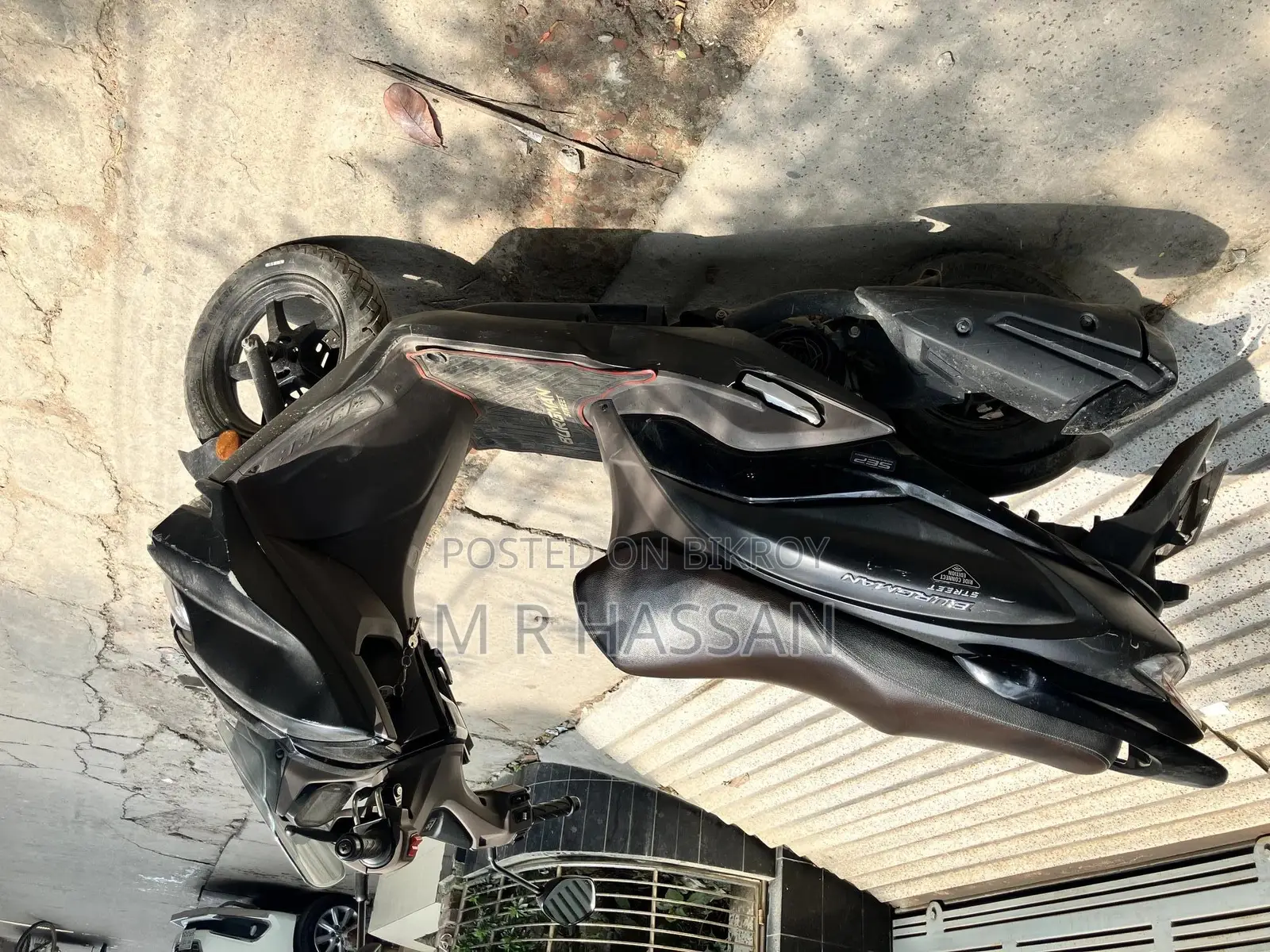 Suzuki Burgman 2023 Black