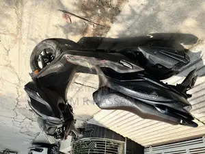Suzuki Burgman 2023 Black